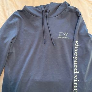 Vineyard Vines Long Sleeve with hood!!